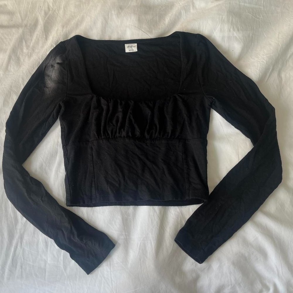 Aritzia Black Long Sleeve Crop